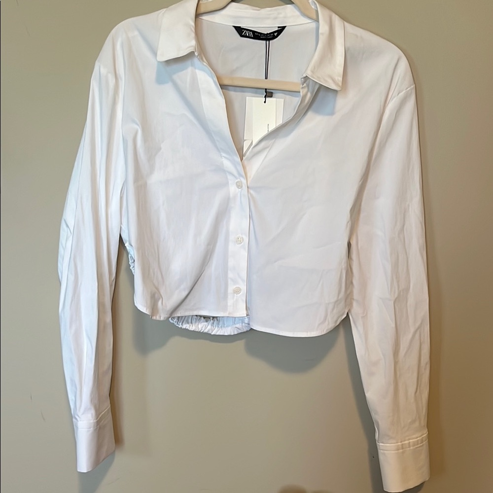 Zara White Long Sleeve Cropped Button Down Shirt